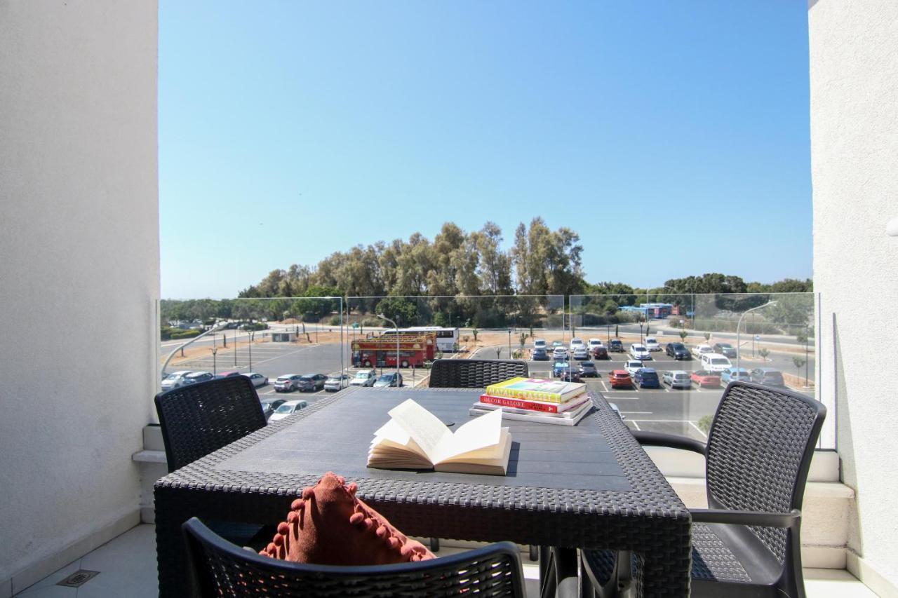 Апартаменти Phaedrus Living - Seaside Executive Flat Harbour 203 Пафос Екстер'єр фото